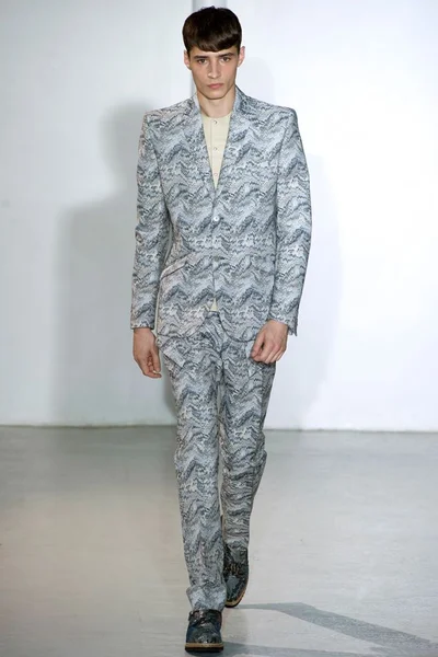 Look 26